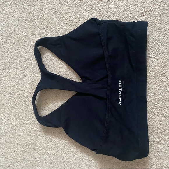 alphalete black halter sports bra - Picture 2 of 4